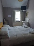 Shakers Inn Hotels near Felixstowe Sea Front Gardens