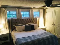 Cozy Lakewood Retreat Hotels in Lakewood