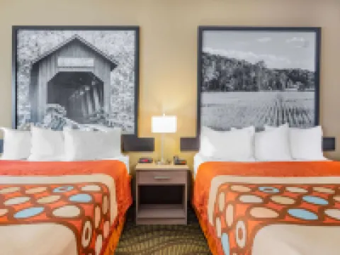 Super 8 by Wyndham Kokomo Hotels in Kokomo