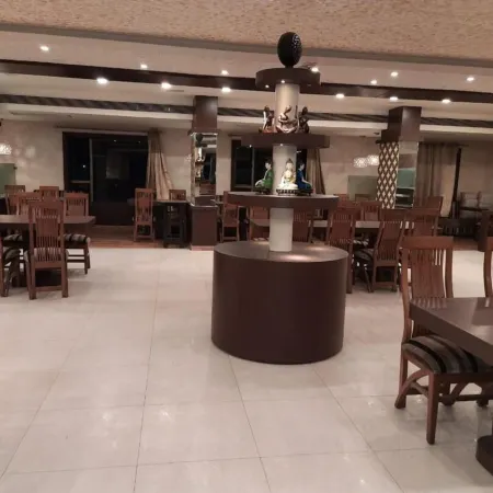 Hotel Sheela Shree Plaza