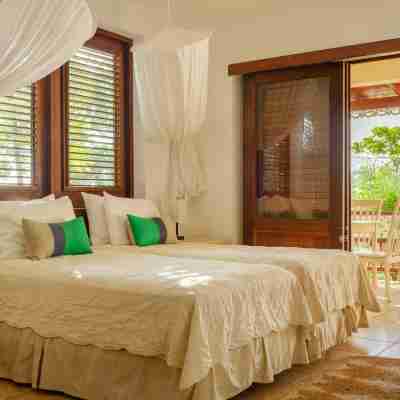 Gingerbread Suites Rooms