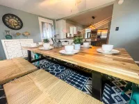 Charming Lakeside Retreat with Firepit and Grill - Cozy Escape Hotels in Vermilion
