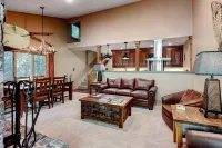 5123 Foxtail Hotels in Moose Wilson Road