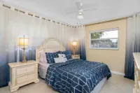 Sunny Retreat with Pool Access - Charming Vacation Haven