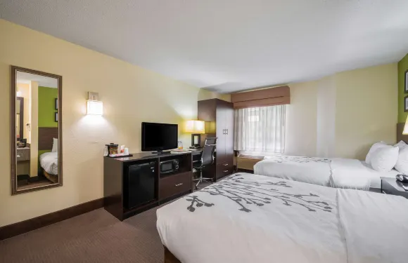 斯泰茨維爾 I-40 舒眠酒店