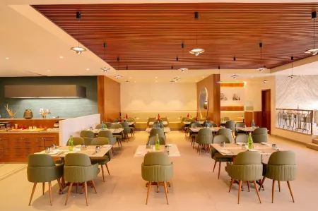 Lemon Tree Hotel, Jamnagar Отели в г. Джамнагар