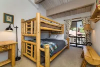 2-bedroom lakefront condo overlooking Donner Lake