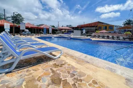 Villas Paraíso Coco 55 Отели рядом с достопримечательностью «Плайя Хако»