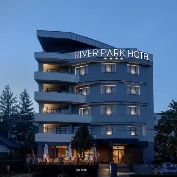 Hotel River Park Отели рядом с достопримечательностью «Арена «Клуж»»