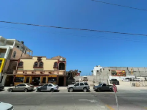 Rocky主持的Casa del Puerto