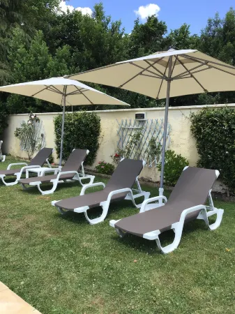 Brit Hotel Europ Bergerac Отели в г. Сен-Лоран-Де-Винь