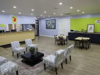 Super 8 by Wyndham Florence SC I-95 North / Hwy 76 フローレンスのホテル