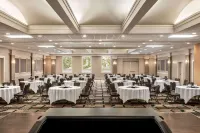 Royal Hotel Calgary, Trademark Collection by Wyndham