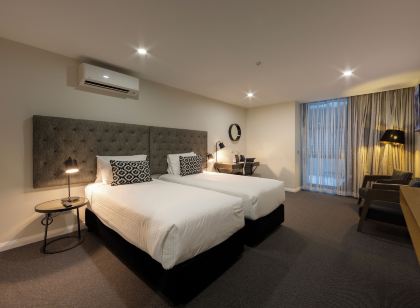 Avenue Hotel Canberra