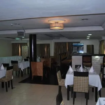 Beni Apartment and Suites