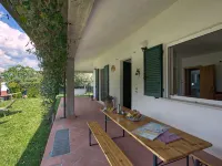Holiday Home Near Lake Trasimeno - Parkplatz