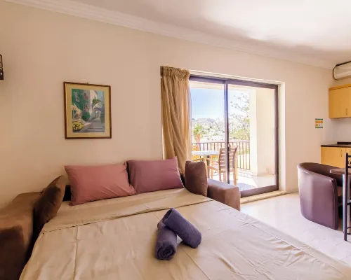 Merill Pool and Sea, Charming Apart 5 Hotels in Mellieha