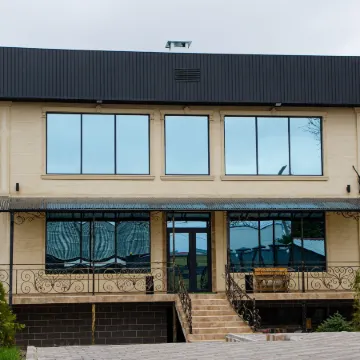 Dosman Hotel