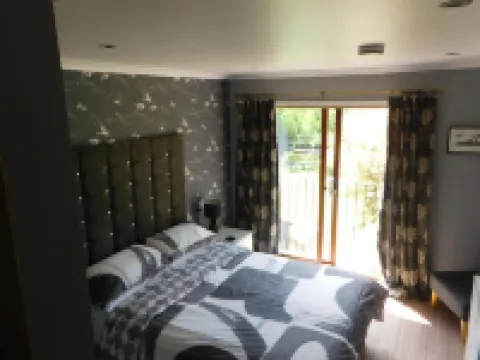 Riverside House Hotels in Callander