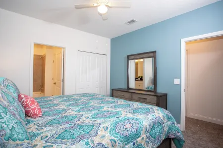 Festival Resort 5 Bd Home w Screened Pool Close to Disney 174 Отели в г. Давенпорт