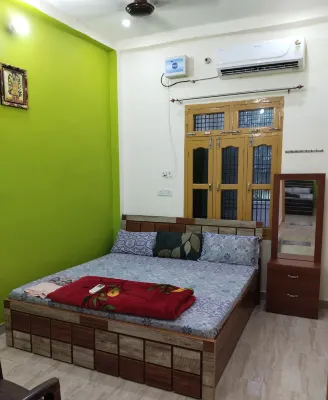 Om Home Stay 3BHK Near Ram Mandir Hotels near Ayodhya Junction Railway Station Tiraha
