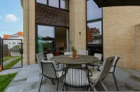 Huswell - Luxury Villa for 8 Guests Near the Beach in Knokke
