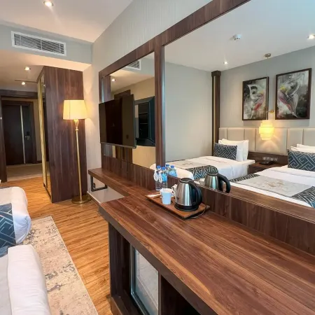Golden Rose Hotel & Spa