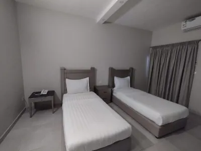 Aliqbal Hotel Hotels in Thuqbah