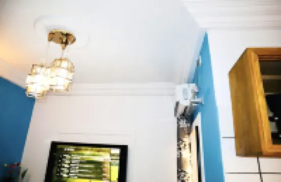 1 Bed Studio Sleeps 2 - Canal Views Balcony Wifi