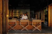 The Wakaya Club & Spa - bar