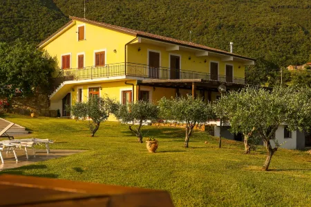 L' Aia Resort Отели в г. Trentinara