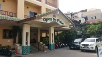 Opey de Place