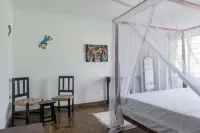 Black Pearl - Luxury Villa with Private Pool - Near Beach Hotels in Galu Beach