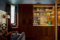 Worplesdon Place Hotel - Quầy bar