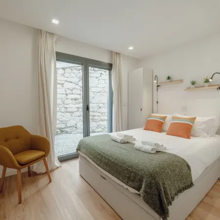 Courtyard Oporto Design Apartment L with Terrace