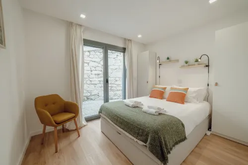 Courtyard Oporto Design Apartment L with Terrace