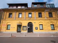 Rooms Ambrožič Hotels in Center District