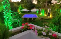 كاسالينهو دا أزينها - شارم هاوس - مسبح
