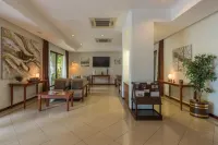 Sea Cliff Court Hotel & Luxury Apartments