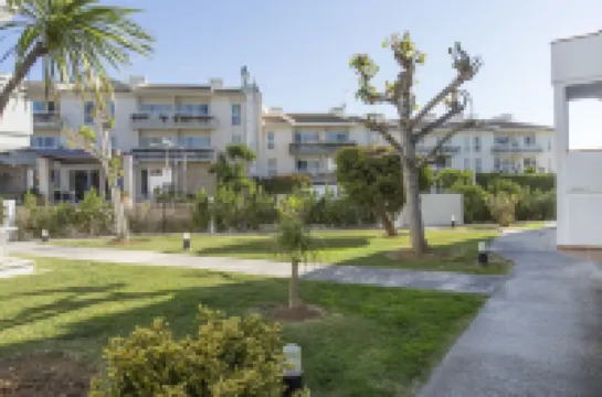 アパートホテル フローラ