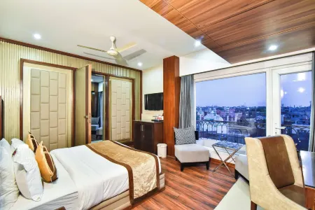 Hotel Sawera Grand Near Golden Temple