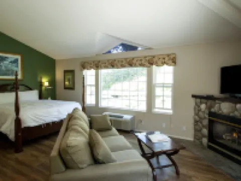 Malibu Country Inn Hotels in Malibu