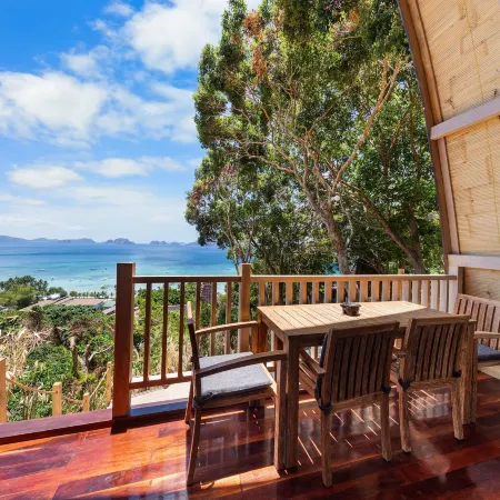 Karuna El Nido Villas