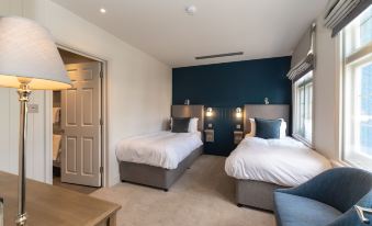 The Bridge Pub & Rooms