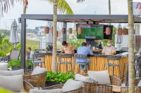 Hive Cancun by G Hotels - С баром