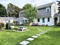 The Seagrove Suites & Guest Rooms Hotels in Eastham