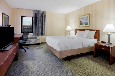 La Quinta Inn by Wyndham Detroit Southgate