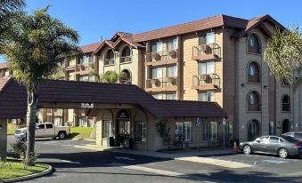 Lompoc Valley Inn and Suites