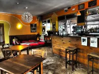 Sunflower Beach Backpacker Hostel & Bar Hotels in Marebello