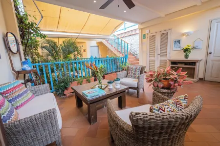 Posada la Fe Отели рядом с достопримечательностью «Torre del Reloj»